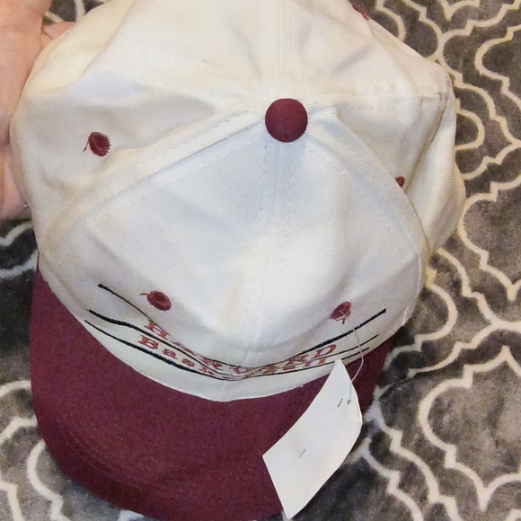 🏀 HARVARD BASKETBALL HAT VINTAGE NWT - Picture 9 of 9